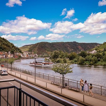 Moselpromenade Villa Moselufer, Panorama & Burg Cochem Blick, Netflix, Balkon Luaran gambar
