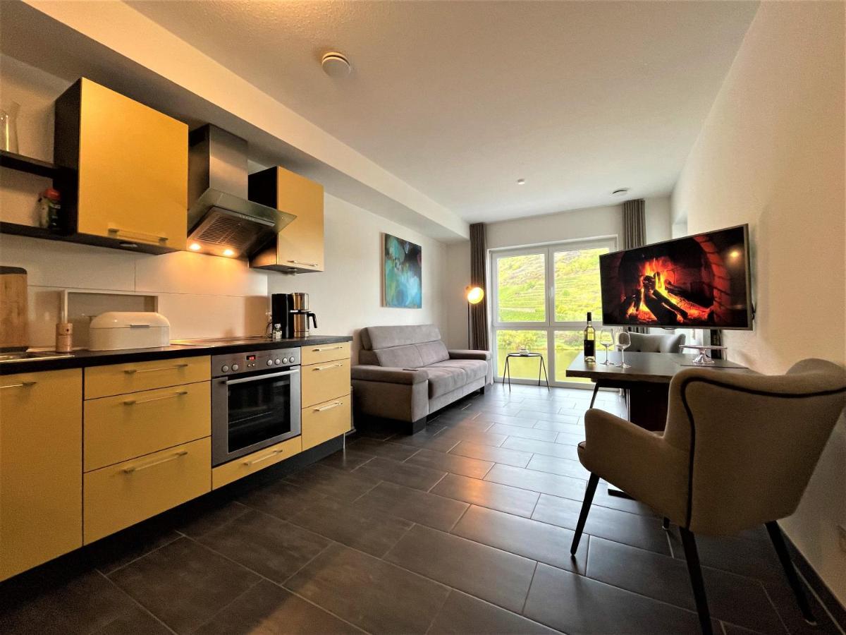 Moselpromenade Villa Moselufer, Panorama & Burg Cochem Blick, Netflix, Balkon Luaran gambar