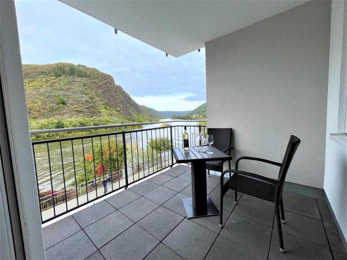 Moselpromenade Villa Moselufer, Panorama & Burg Cochem Blick, Netflix, Balkon Luaran gambar